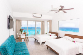 Amazing OceanViews Beachfrt Condo Walk to Eat, Drink, Play